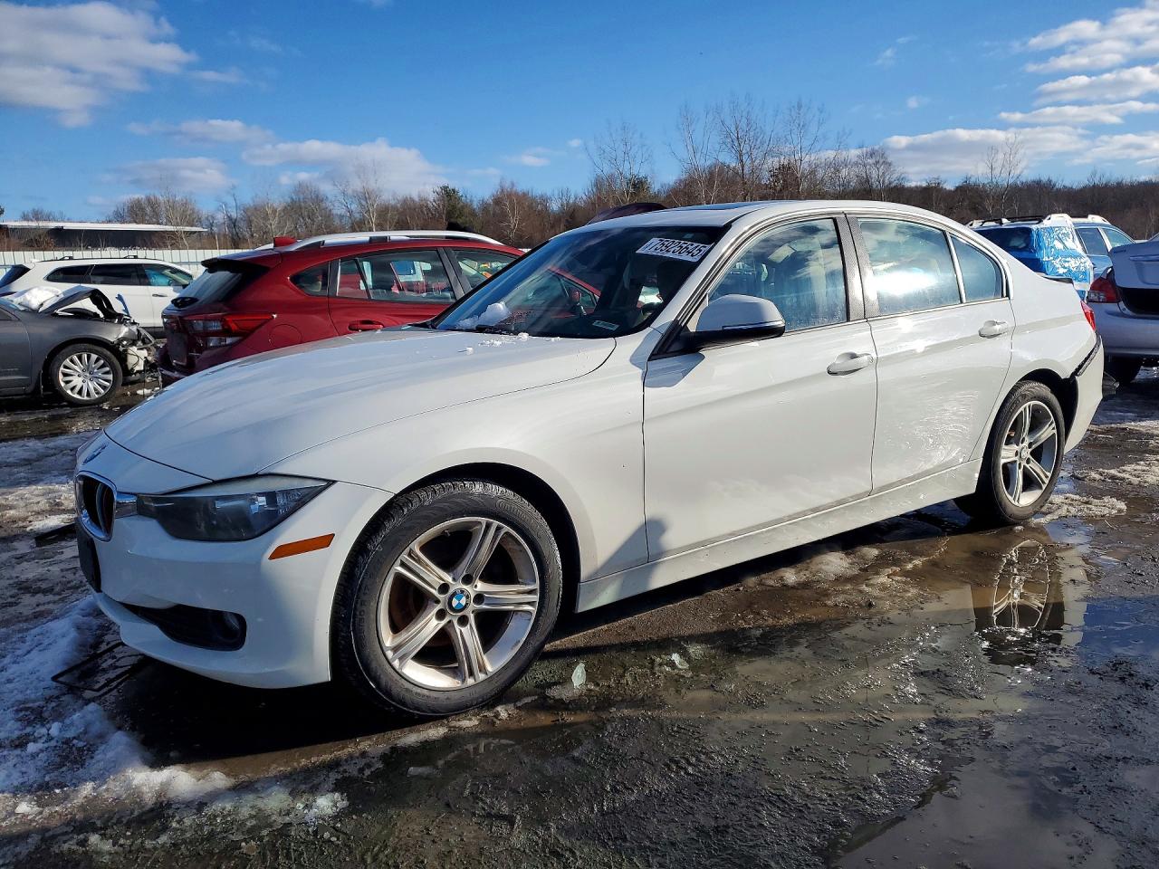 2014 BMW 3 Series 320i xDrive, VIN WBA3C3G56ENS67741 — Rear end