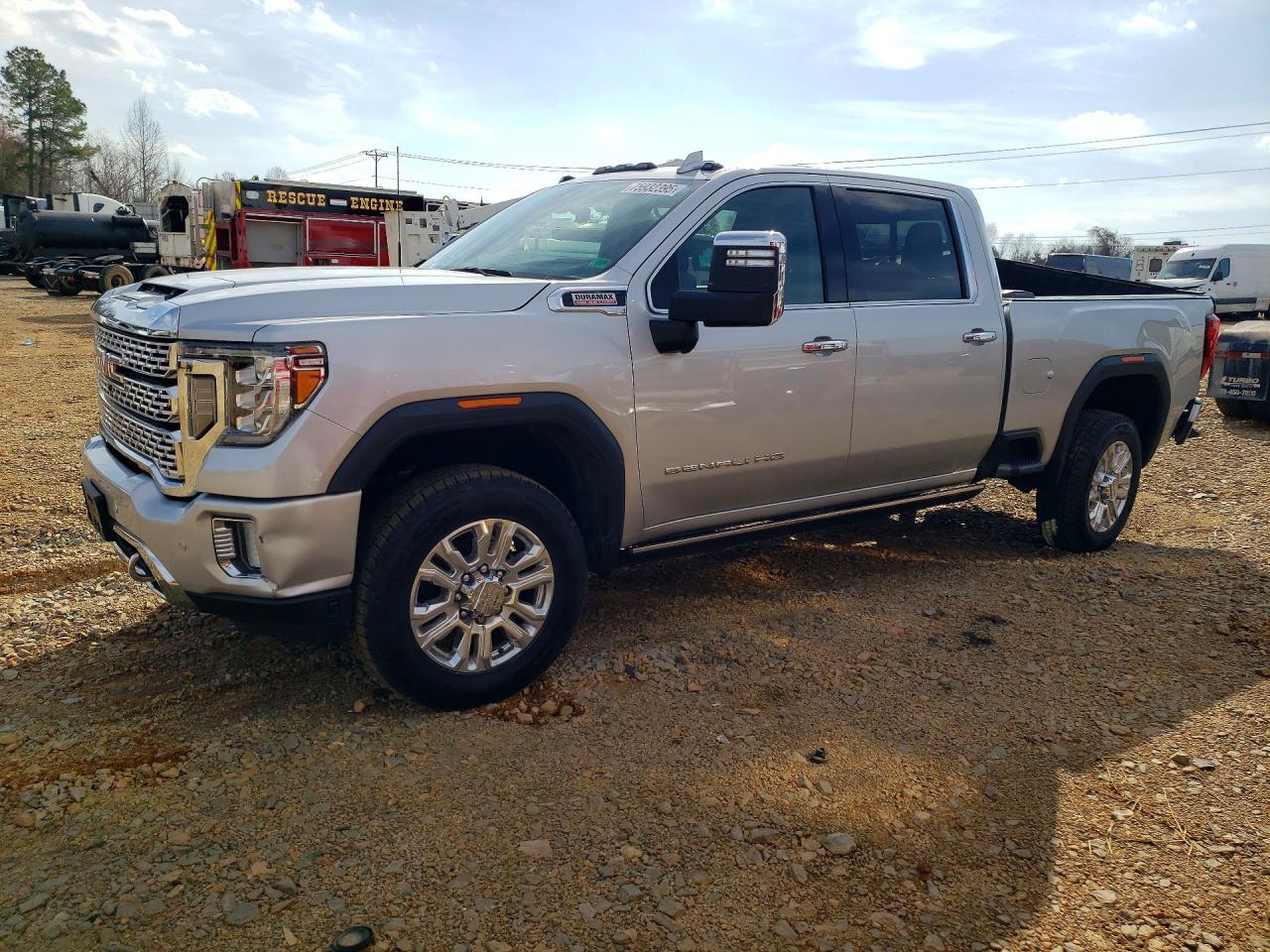 2023 GMC Sierra 2500HD Denali, VIN 1GT49REY8PF161486 — Rear end