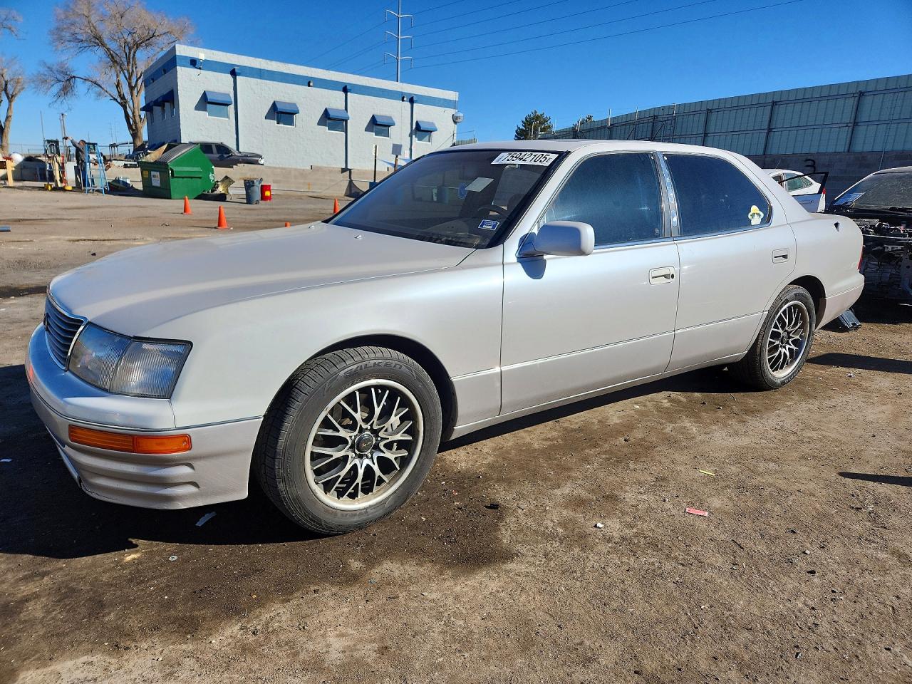 1997 Lexus LS 400, VIN JT8BH28FXV0090477 — Minor dents and scratches