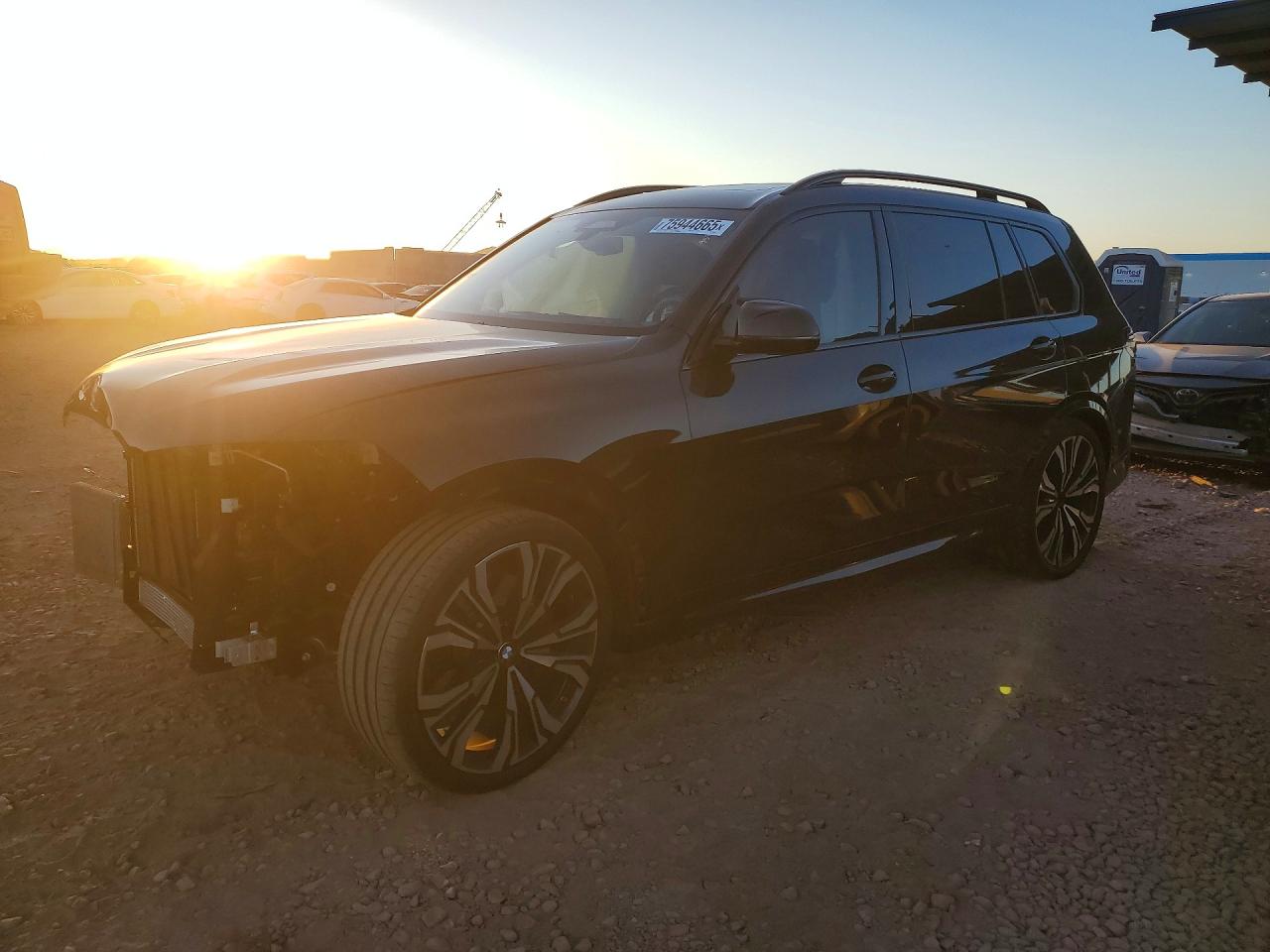 2024 BMW X7 M60i, VIN 5UX33EM04R9V48943 — Front end
