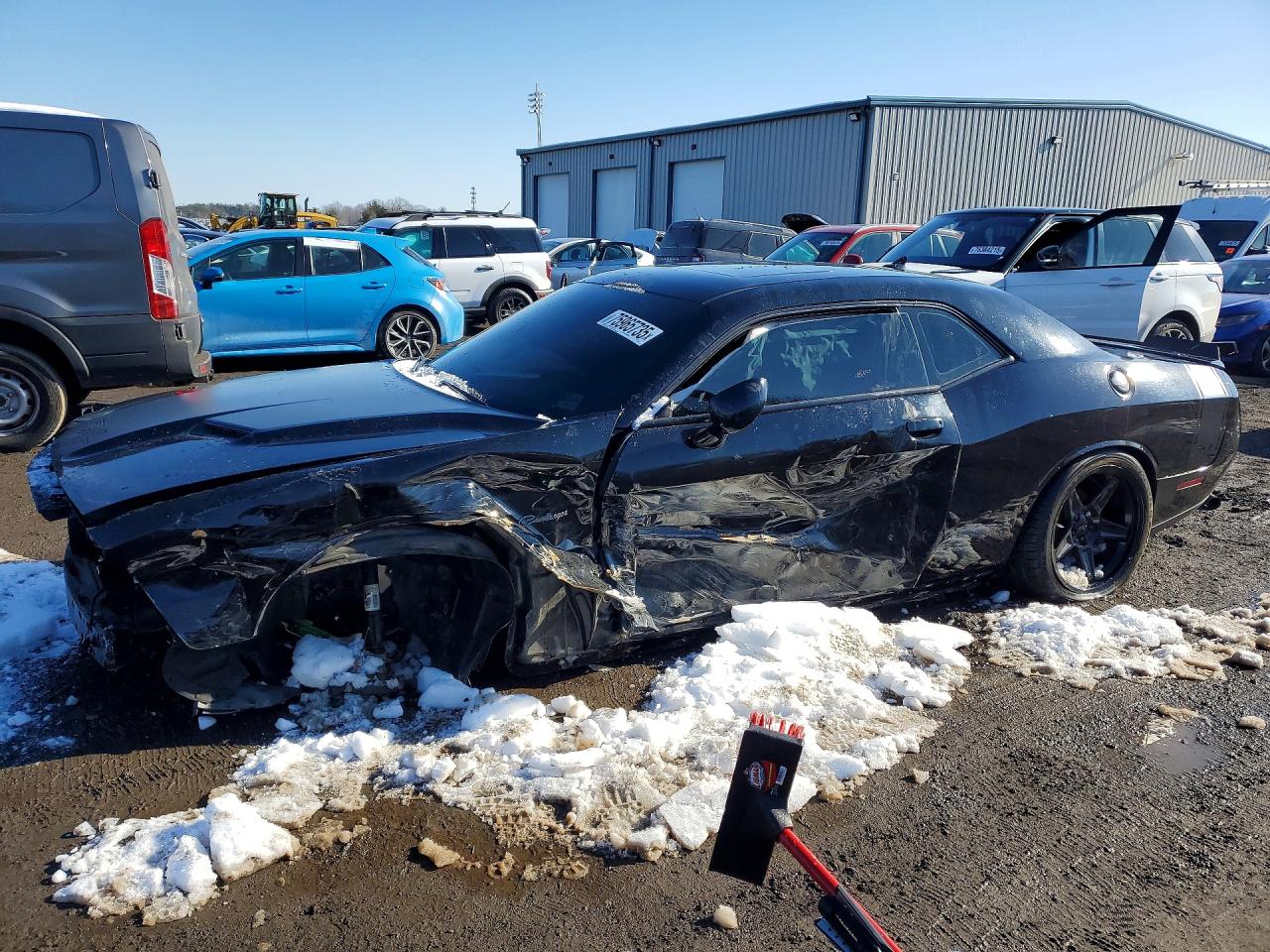2015 Dodge Challenger R/T, VIN 2C3CDZAT0FH912943 — Side