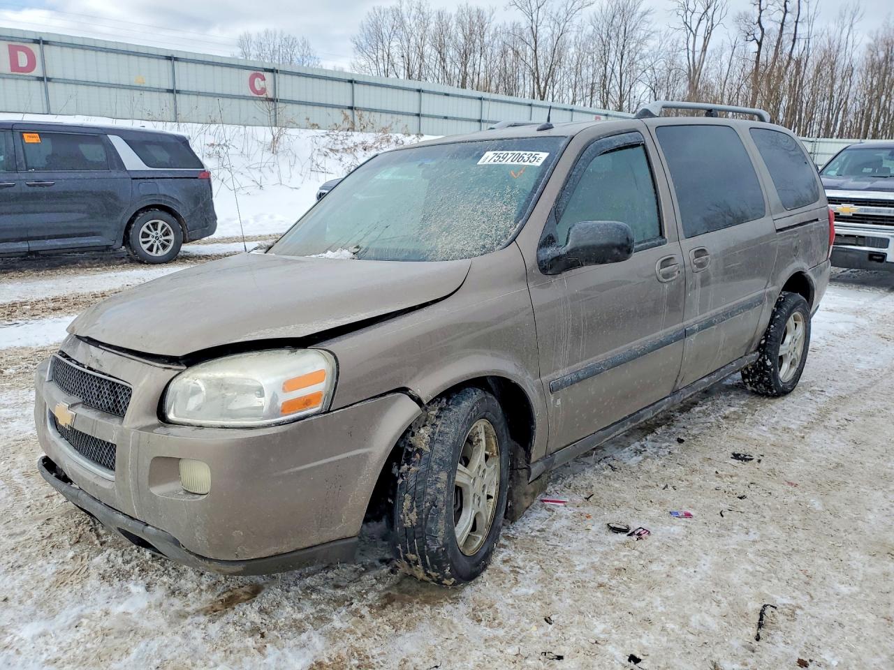2006 Chevrolet Uplander 2LT, VIN 1GNDV33L06D127205 — Front end