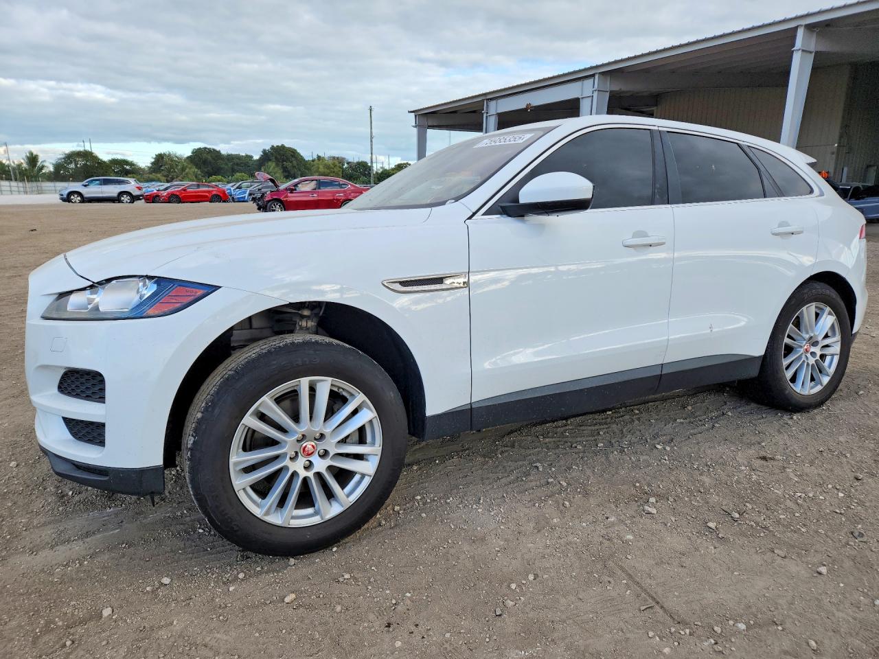 2020 Jaguar F-Pace 30t Prestige, VIN SADCK2GX4LA637997 — Side