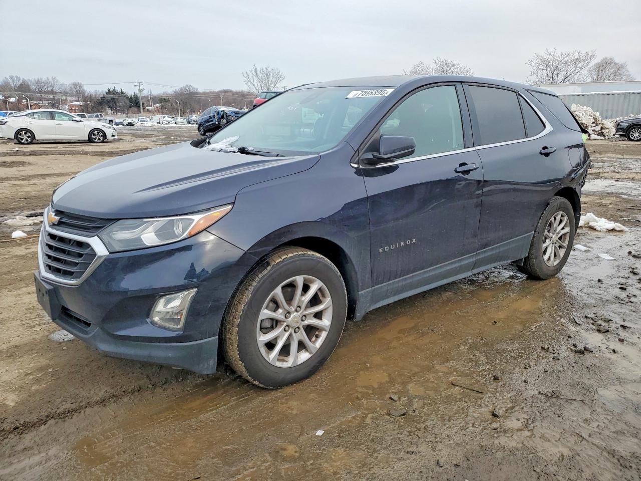 2020 Chevrolet Equinox LT, VIN 3GNAXKEV4LS593320 — Rear end