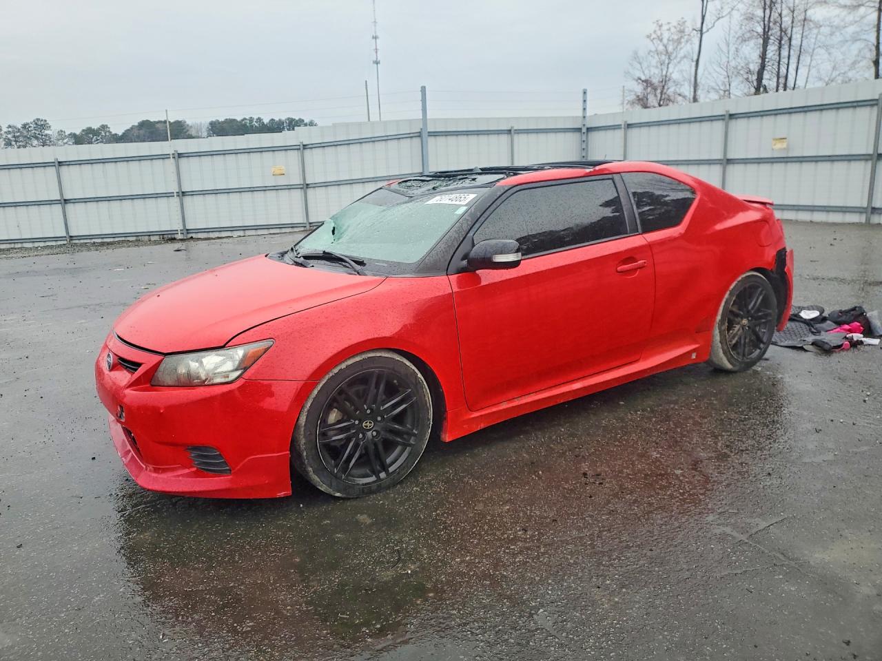 2013 Scion tC Release Series 8.0, VIN JTKJF5C71D3054445 — Roof