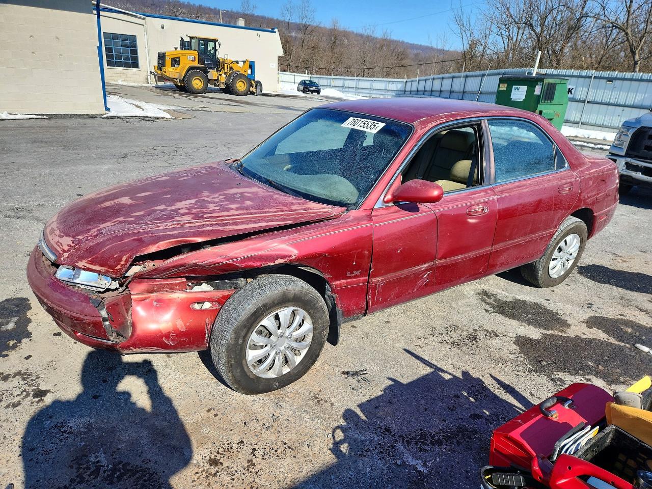 1996 Mazda 626 DX, VIN 1YVGE22C0T5558936 — Front end