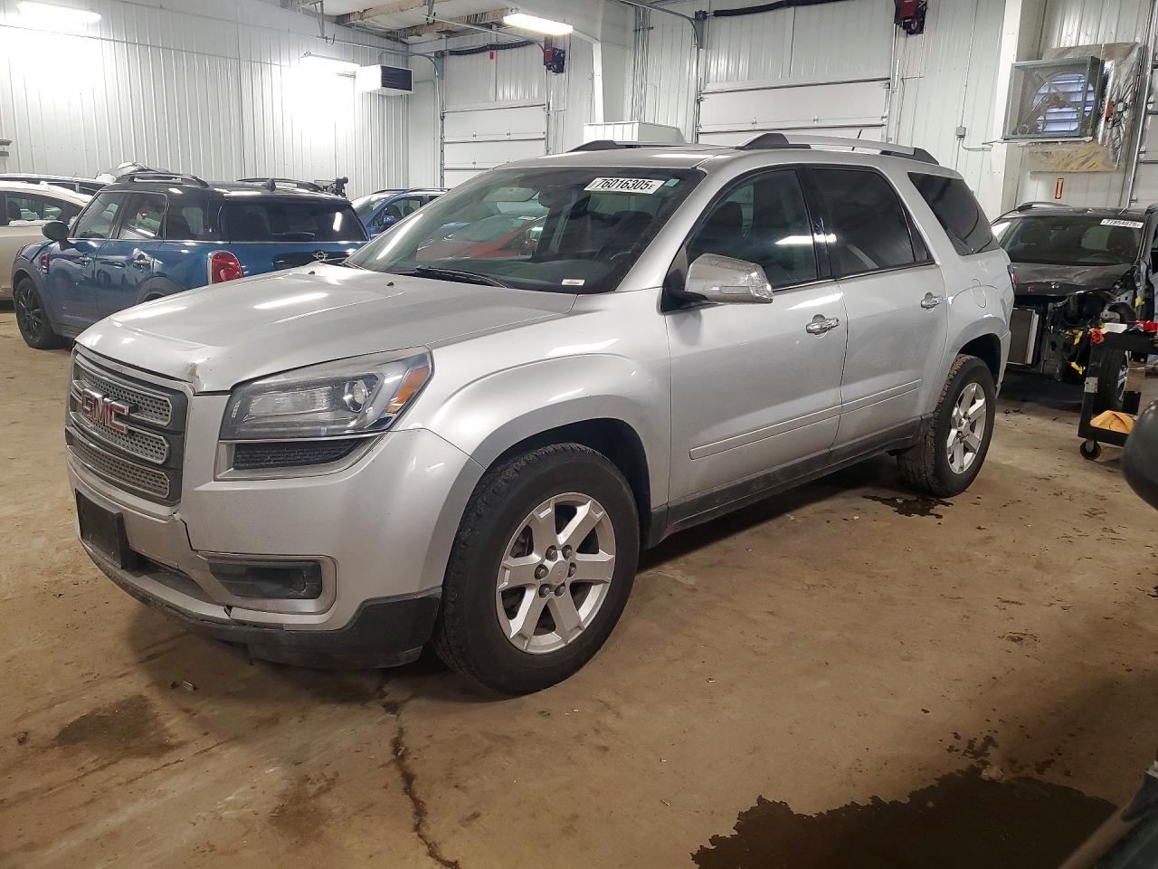 2014 GMC Acadia SLE, VIN 1GKKVPKD3EJ319983 — Front end