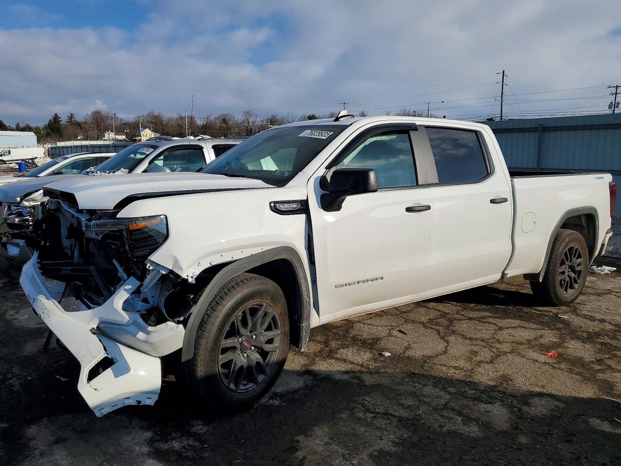 2026 GMC Sierra 1500 Pro, VIN 1GTUUAED5TZ184696 — Auction photo
