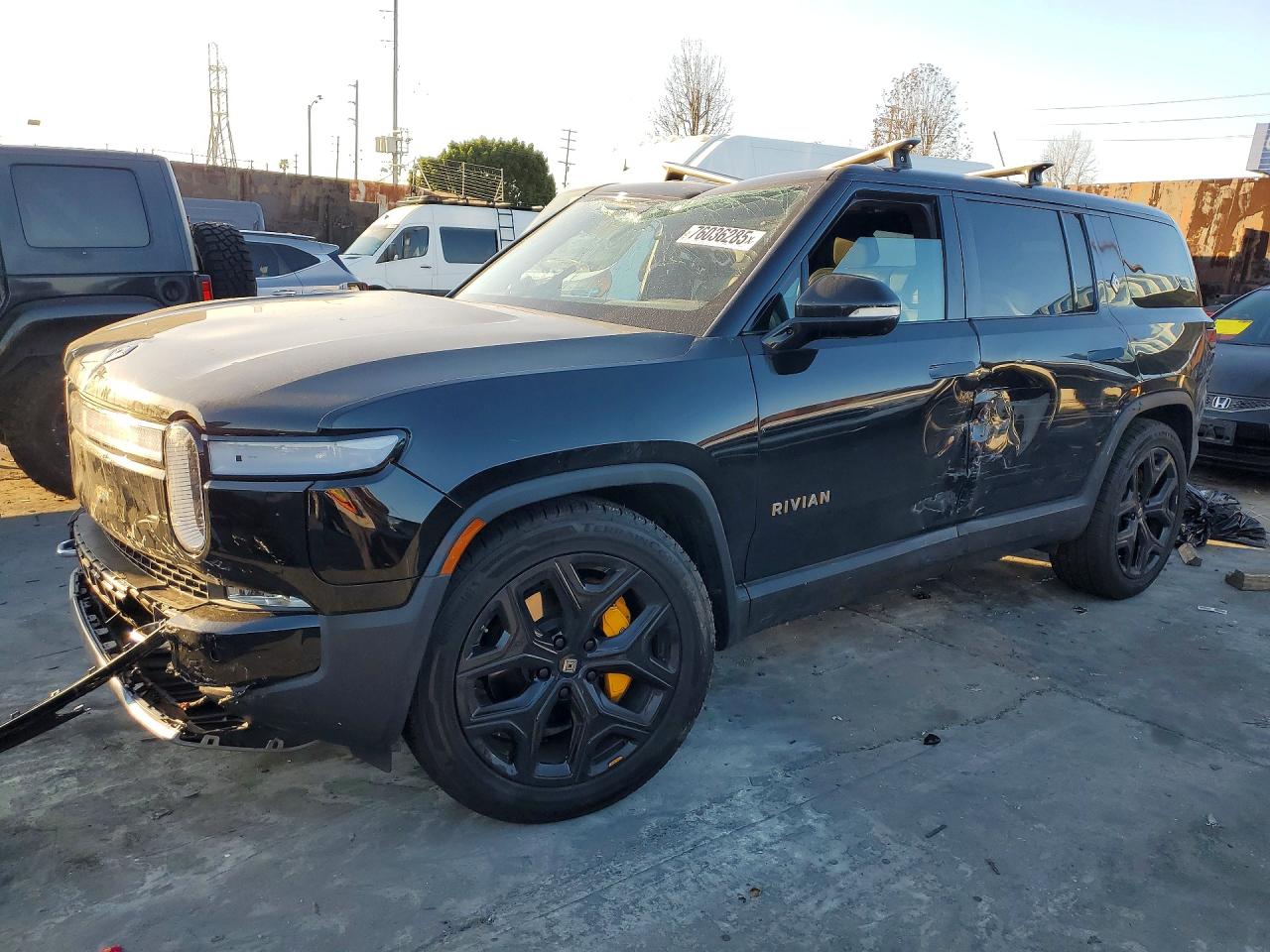 2022 Rivian R1S Launch Edition, VIN 7PDSGABL1NN001954 — Roof