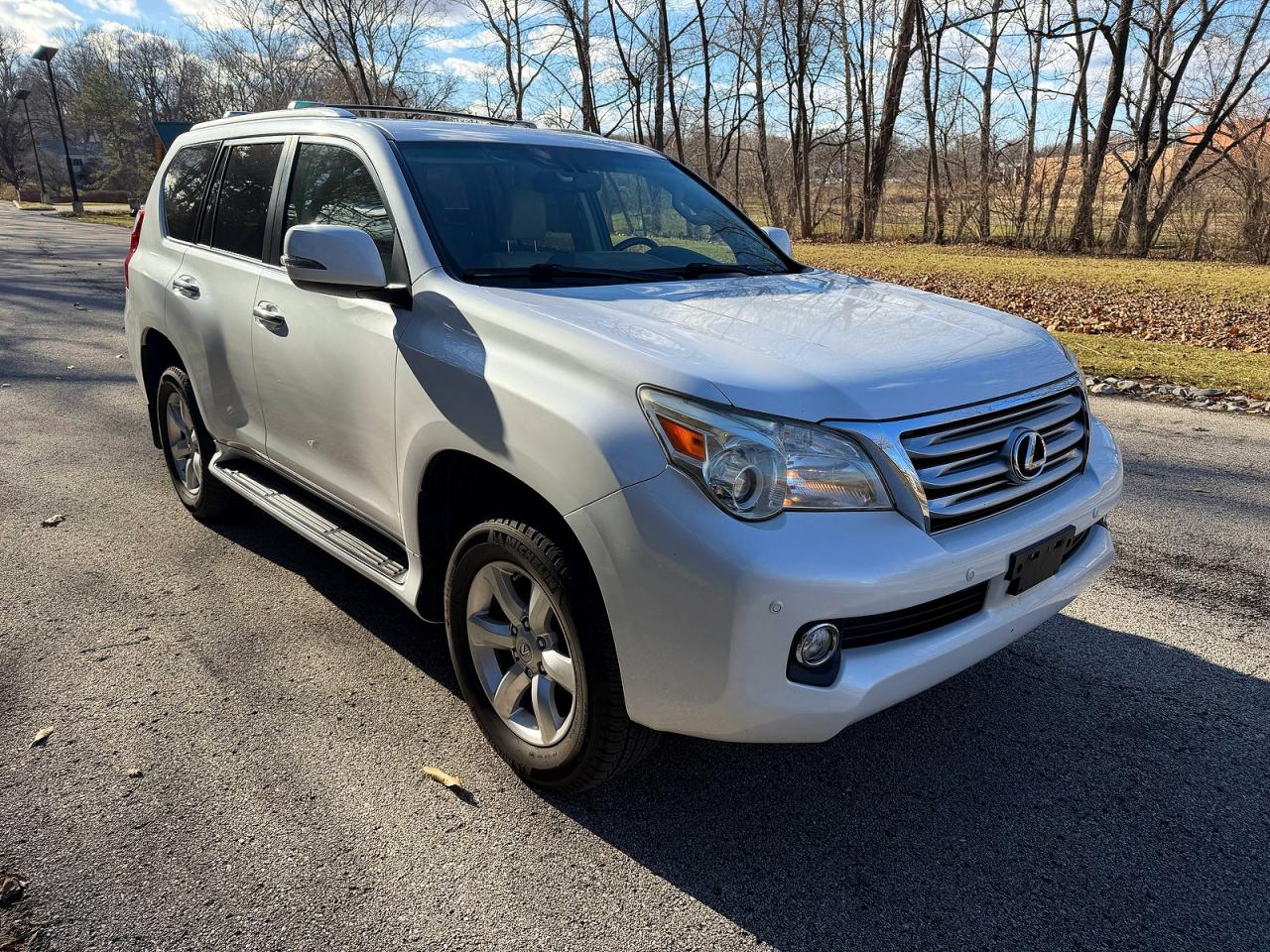 2011 Lexus GX 460, VIN JTJBM7FX1B5034039 — Minor dents and scratches