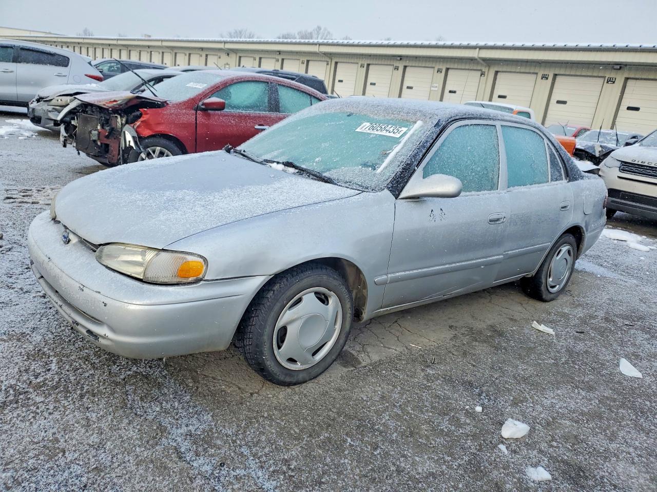 2001 Chevrolet Prizm Lsi, VIN 1Y1SK52851Z401555 — Rear end