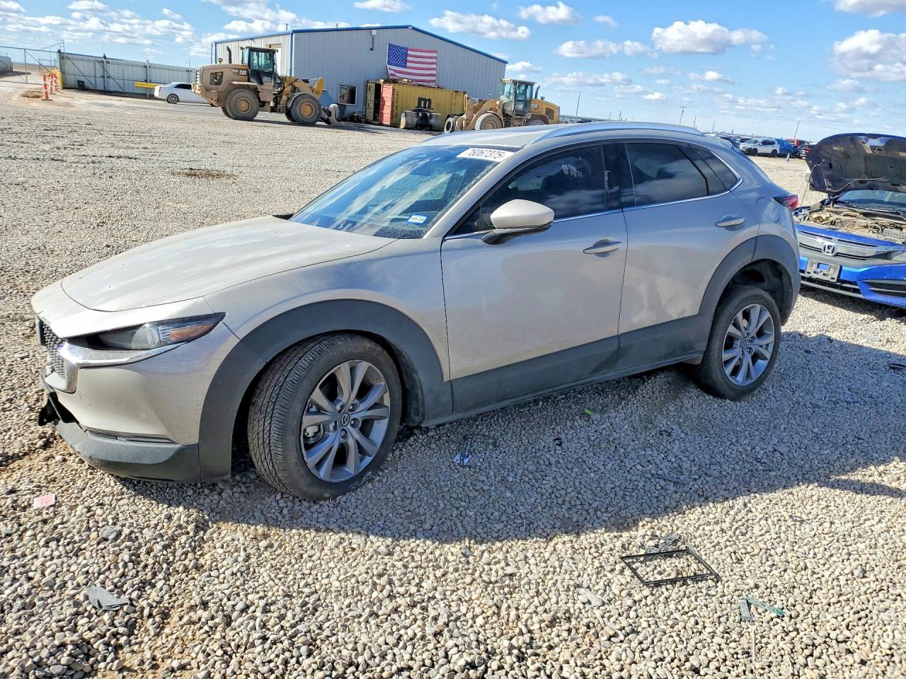 2024 Mazda CX-30 S Premium, VIN 3MVDMBDM7RM709130 — Front end
