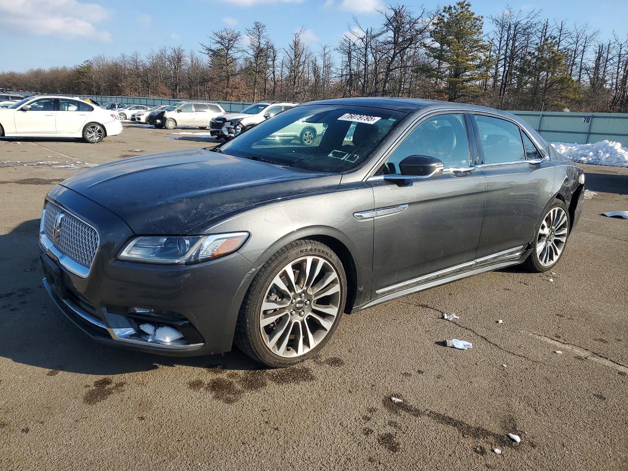2017 Lincoln Continental Reserve, VIN 1LN6L9NP3H5616507 — Side