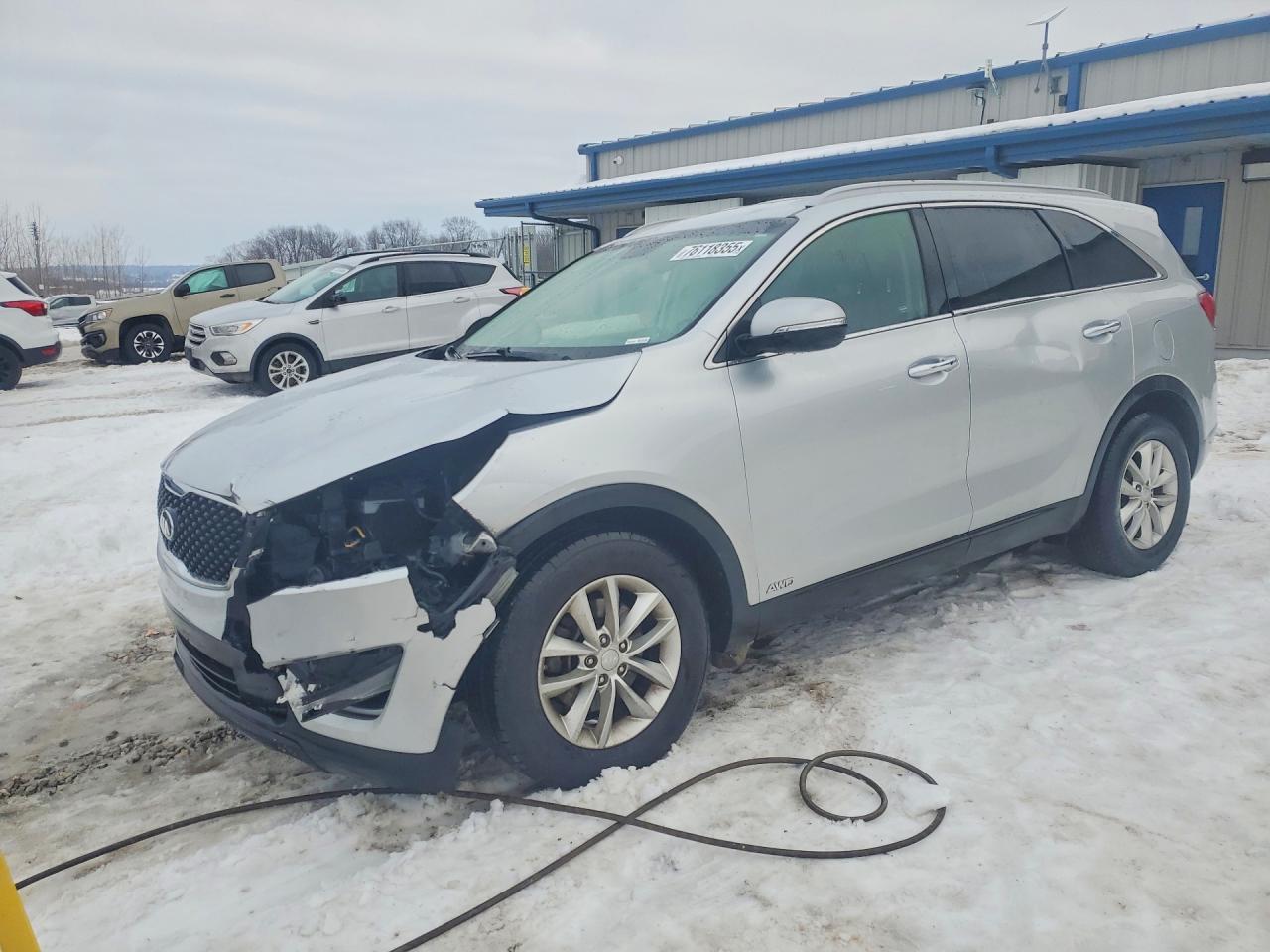 2017 Kia Sorento LX, VIN 5XYPGDA35HG286279 — Front end