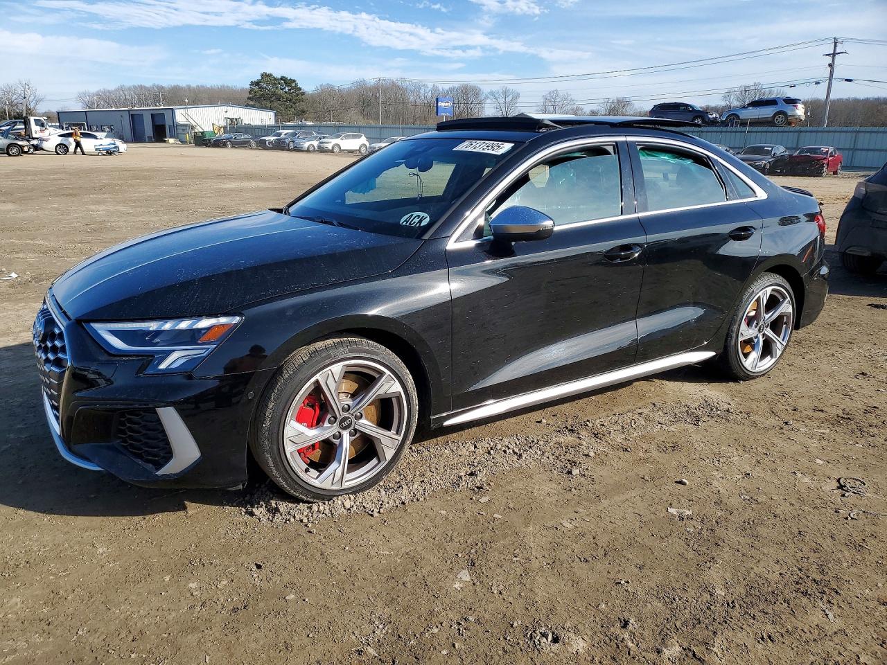 2023 Audi S3 Premium Plus, VIN WAUH3DGY8PA033701 — Зад