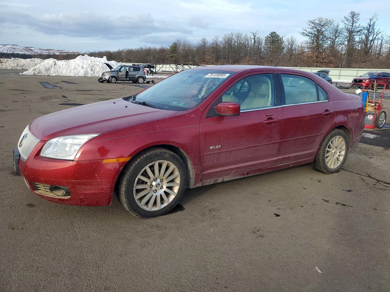 2008 Mercury Milan Premier, VIN 3MEHM02128R614653 — Vandalism