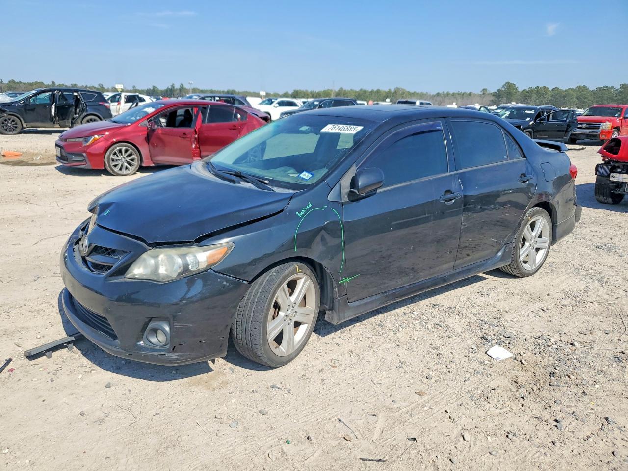2013 Toyota Corolla S, VIN 5YFBU4EE3DP186816 — Front end
