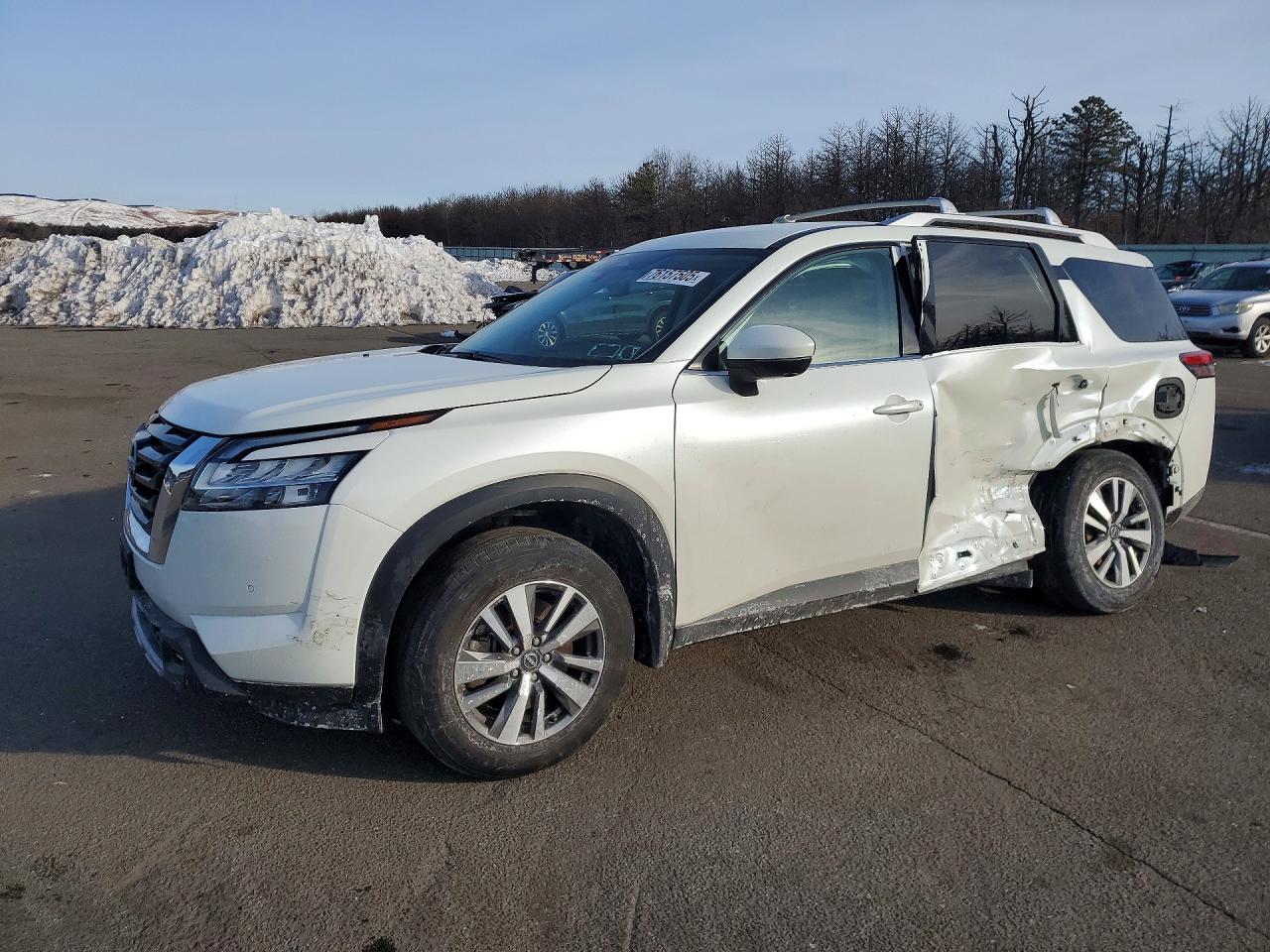 2023 Nissan Pathfinder SL, VIN 5N1DR3CC6PC253133 — Side