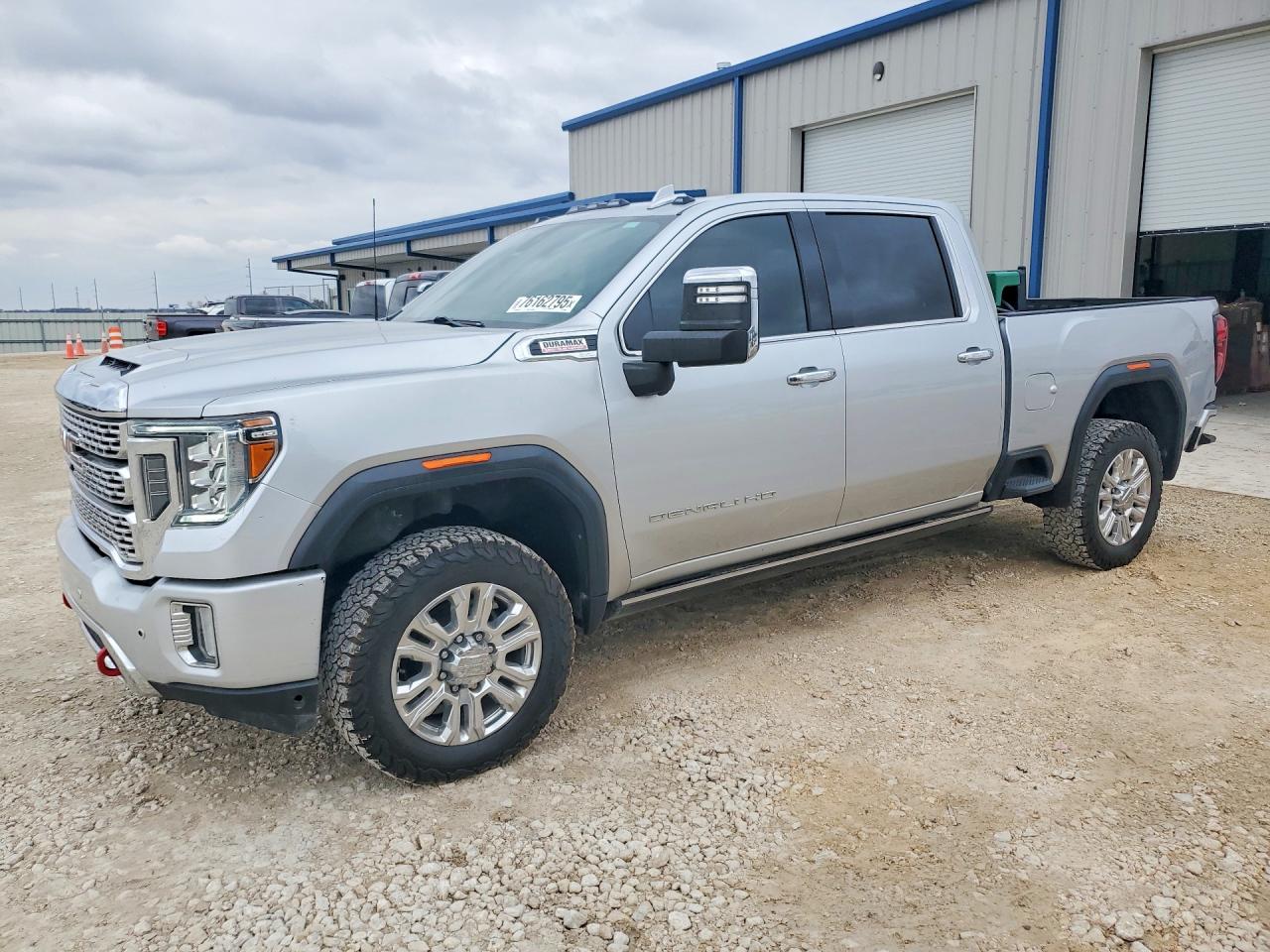 2021 GMC Sierra 2500HD Denali, VIN 1GT49REY4MF165322 — Rear end