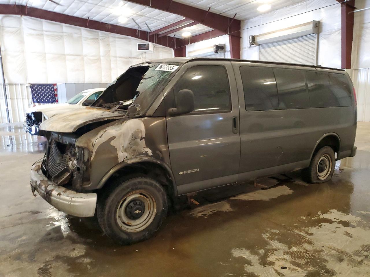 1998 Chevrolet Express, VIN 1GAGG25R6W1102668 — Burn