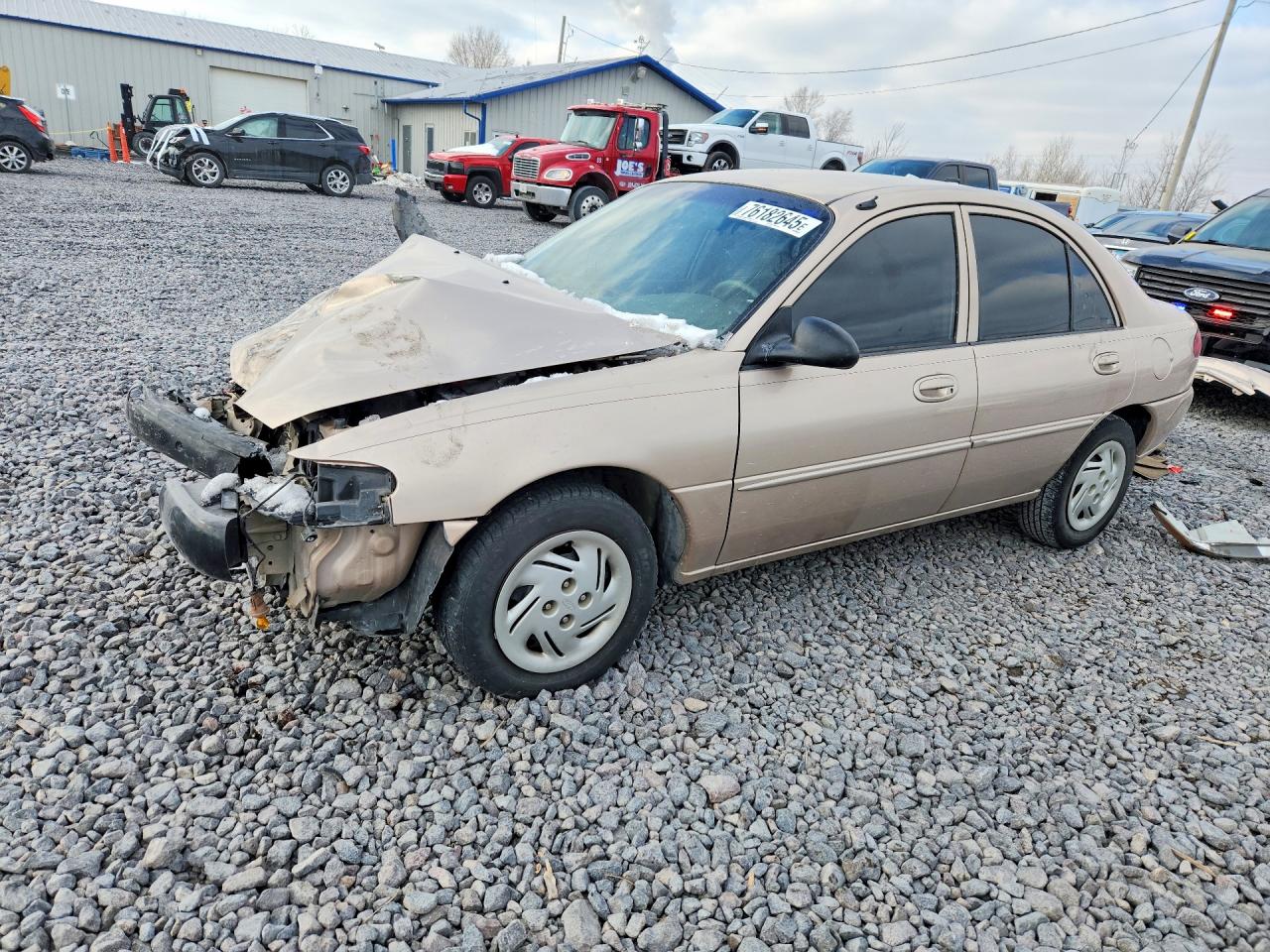 1999 Ford Escort SE, VIN 1FAFP13P6XW127918 — Front end