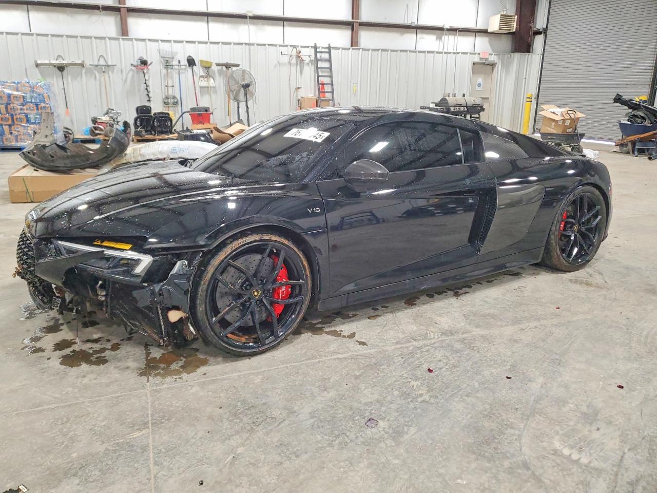 2021 Audi R8 performance quattro, VIN WUAKBAFX4M7901384 — Front end