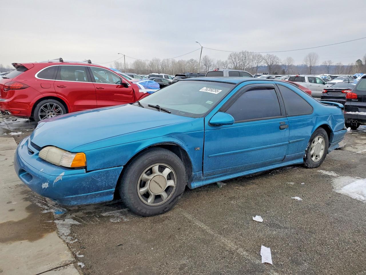 1994 Ford Thunderbird LX, VIN 1FALP62W2RH156686 — Rear end