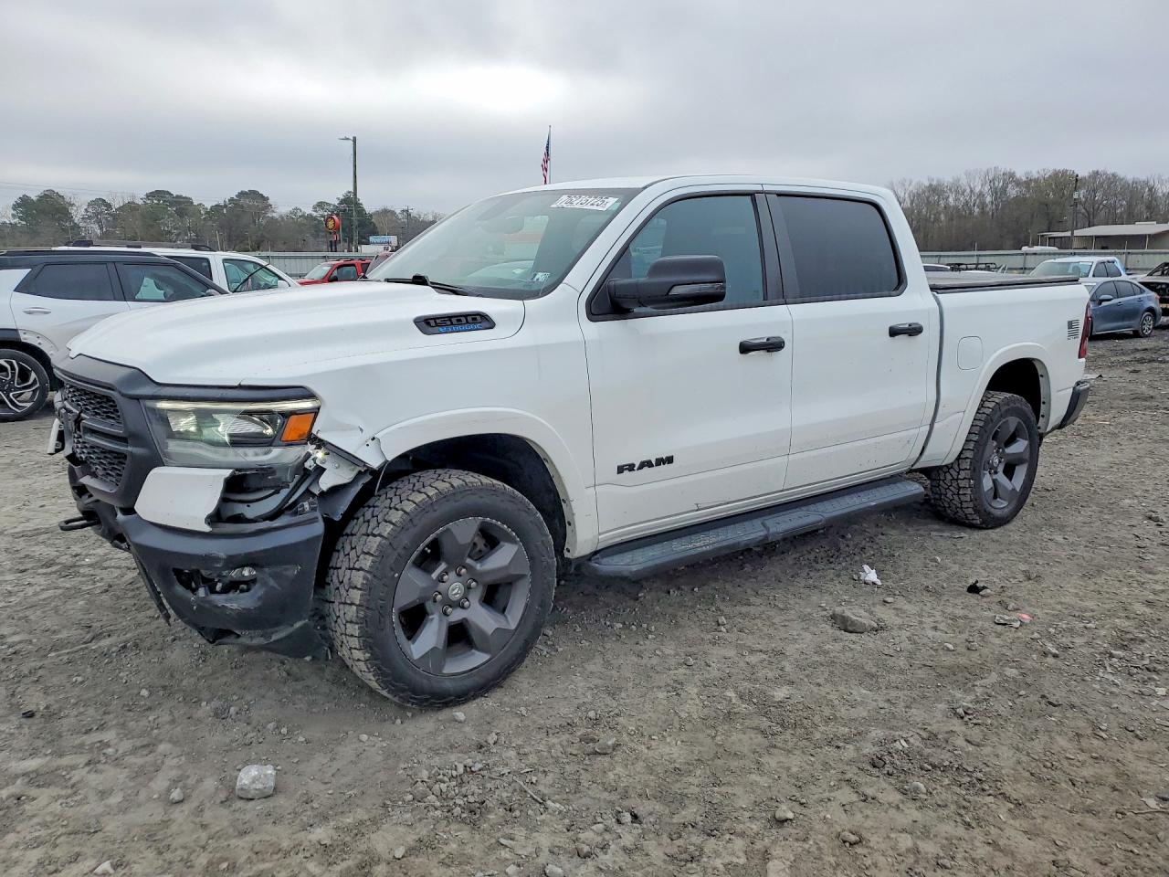 2023 Ram 1500 Big Horn, VIN 1C6RRFFGXPN561265 — Перед