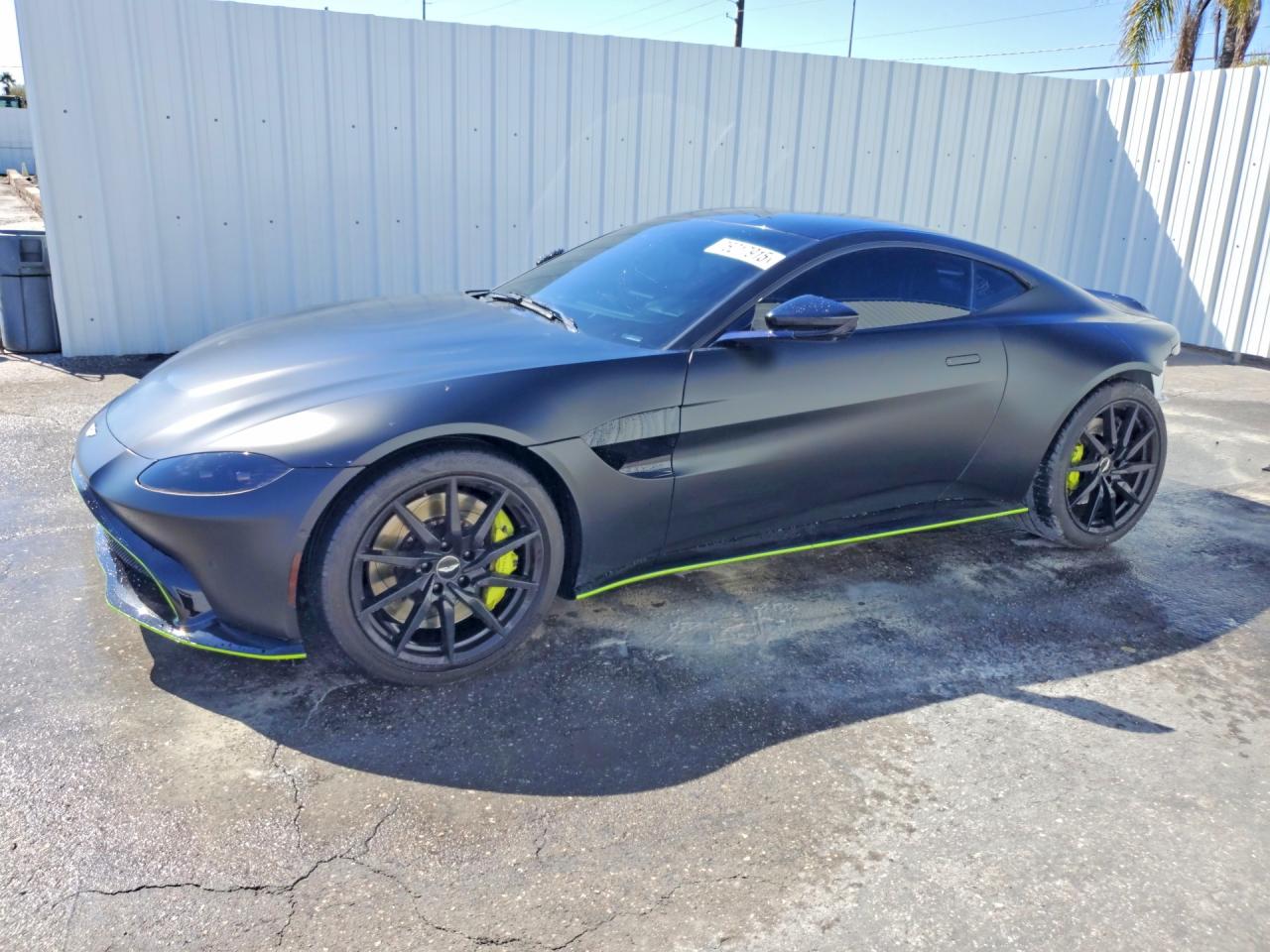 2019 Aston Martin Vantage, VIN SCFSMGAW8KGN00881 — Rear end