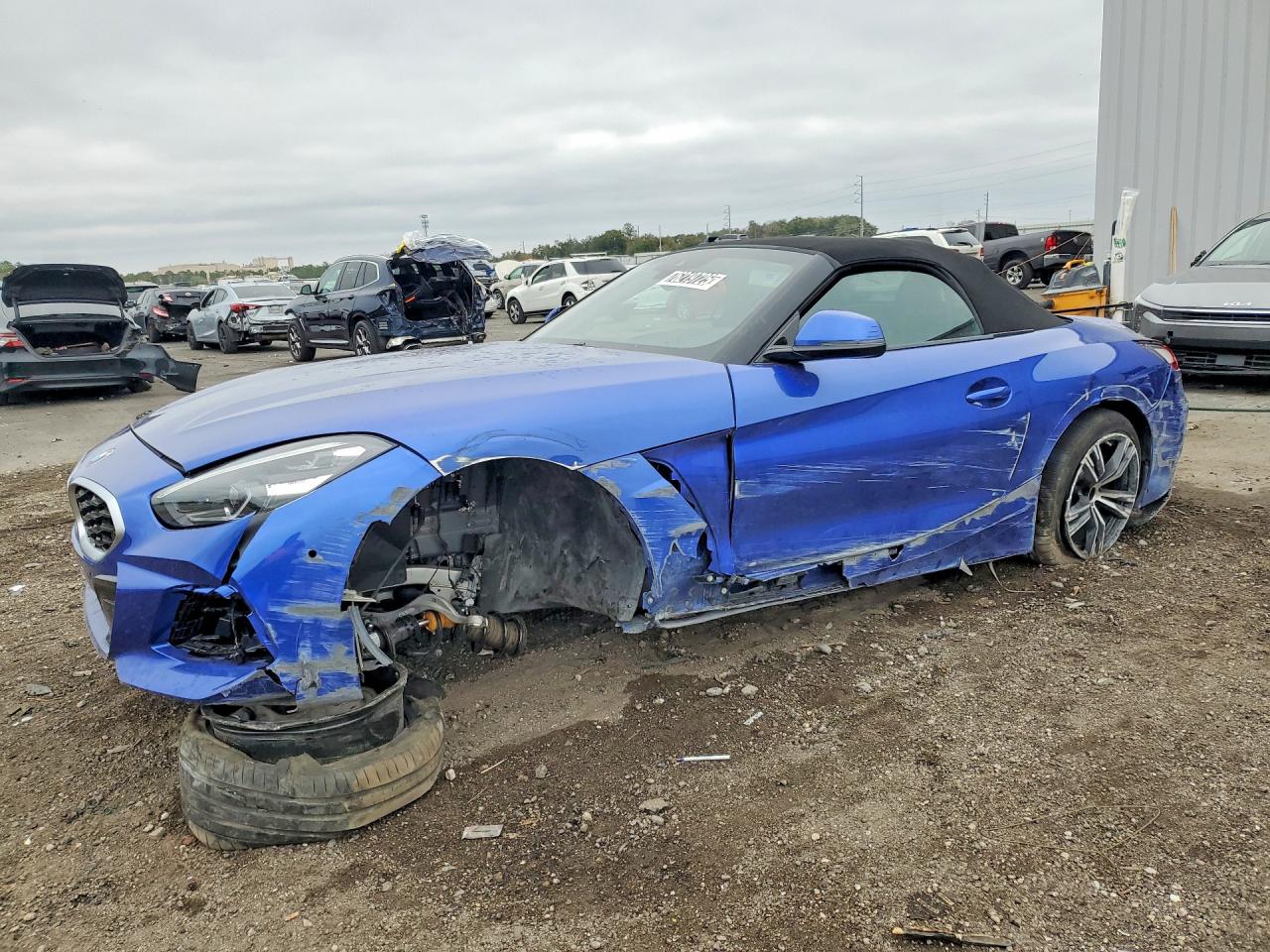 2026 BMW Z4 sDrive30i, VIN WBAHF3C06TWY53242 — По всему кузову