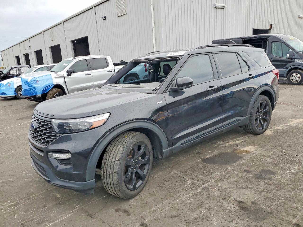 2024 Ford Explorer ST-Line, VIN 1FMSK7KH3RGA89237 — Vandalism