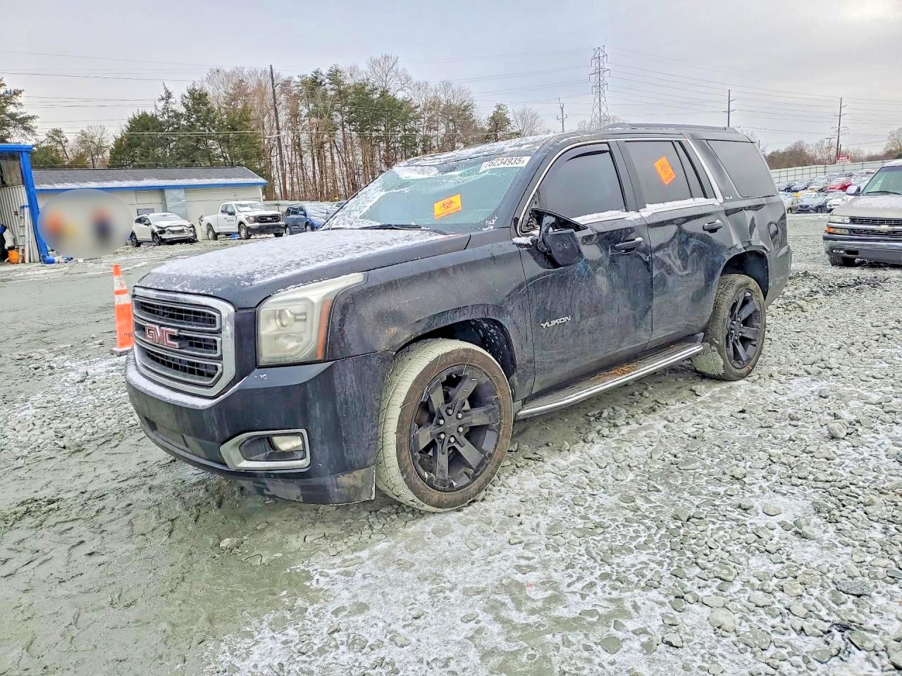 2017 GMC Yukon SLE, VIN 1GKS1AKC7HR263200 — Side