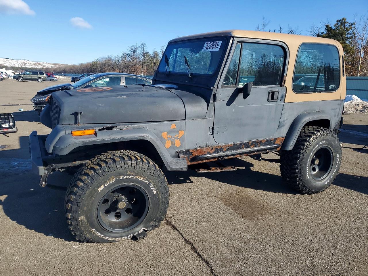 1992 Jeep Wrangler, VIN 2J4FY29S8NJ552208 — Rear end