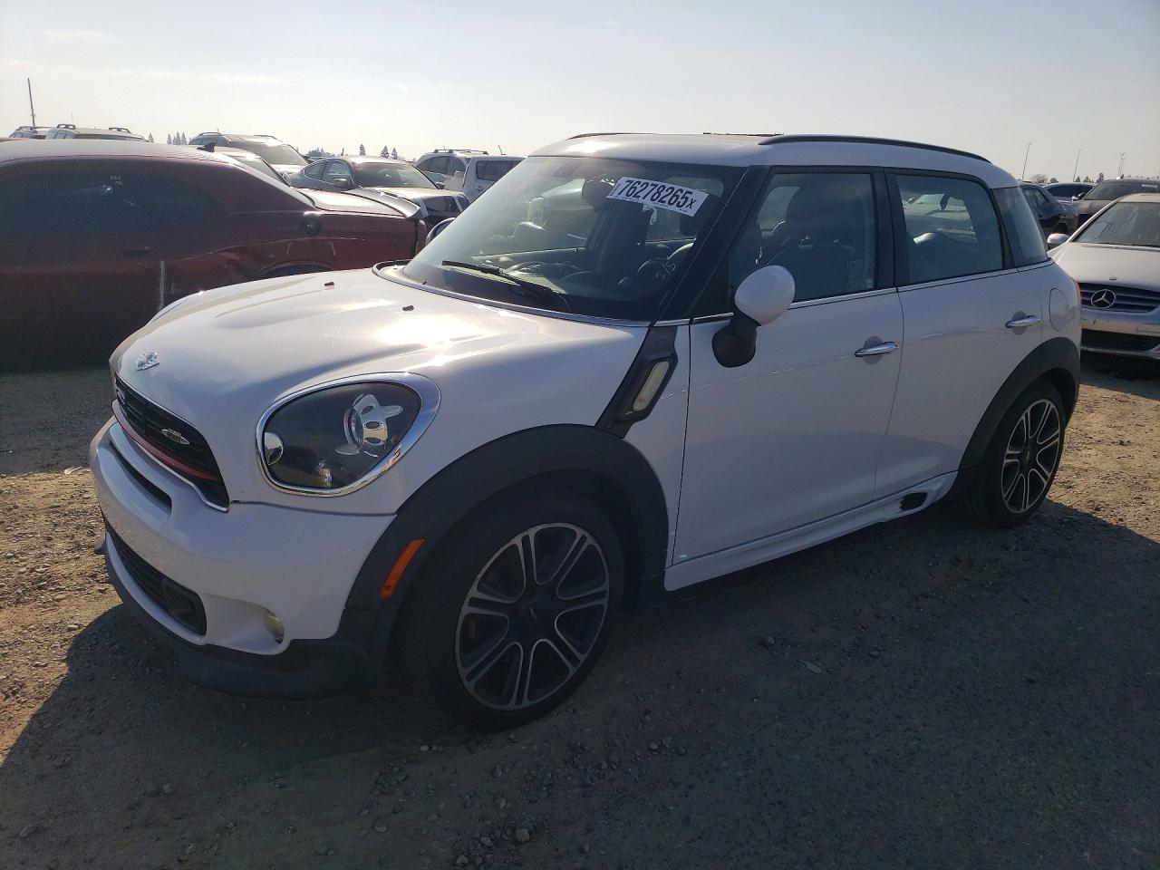 2015 MINI Countryman John Cooper Works, VIN WMWXD1C5XFWS34942 — Water / flood