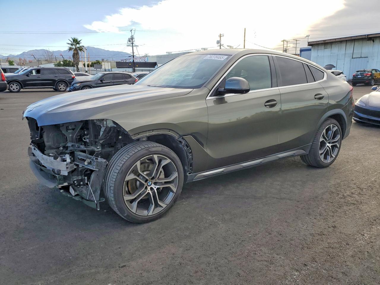 2020 BMW X6 sDrive40i, VIN 5UXCY4C05L9C39604 — Перед
