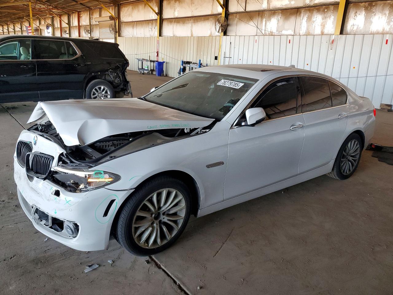2016 BMW 5 Series 528i xDrive, VIN WBA5A7C51GG150006 — Front end