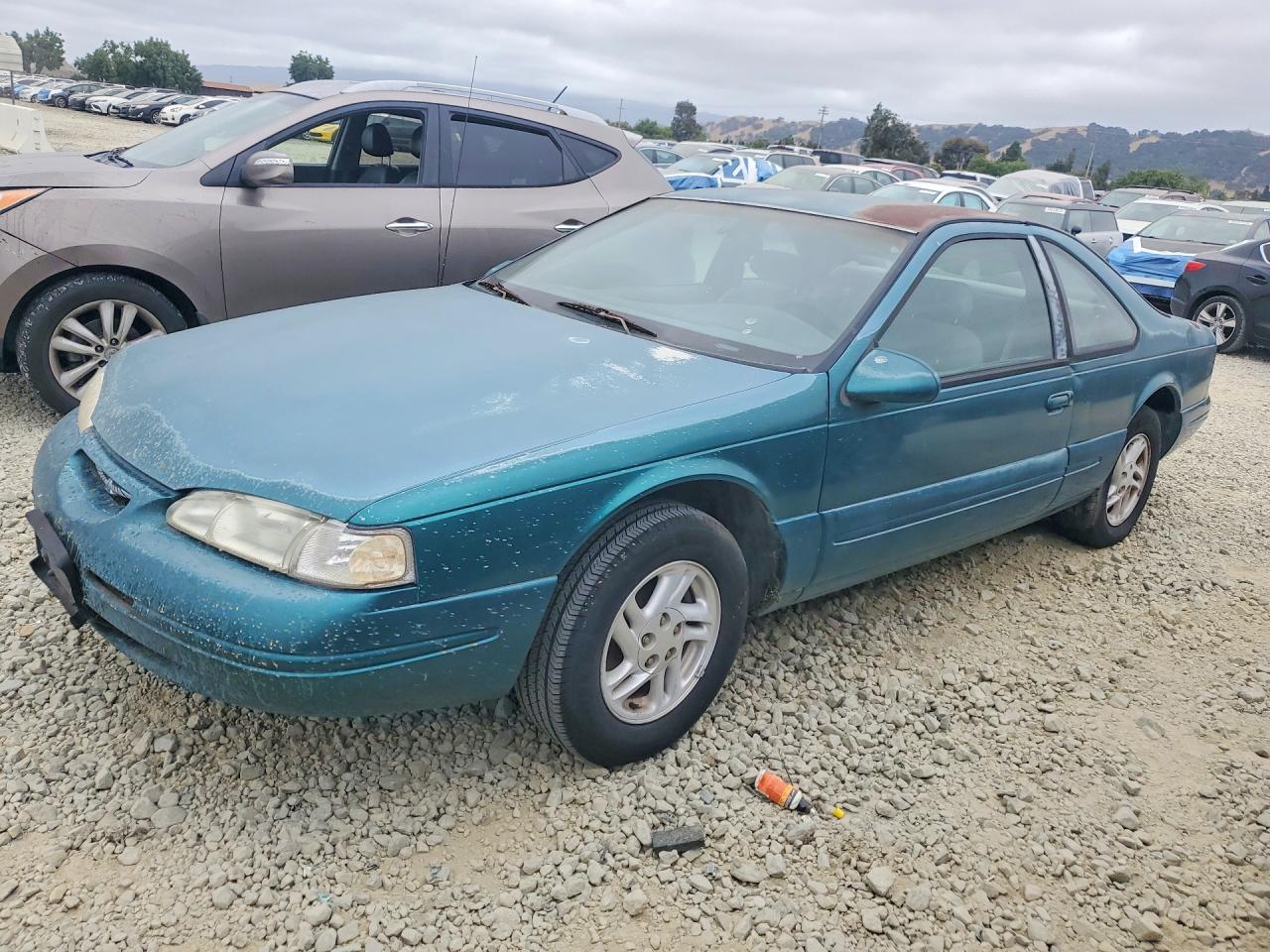 1996 Ford Thunderbird LX, VIN 1FALP6240TH133476 — Mechanical
