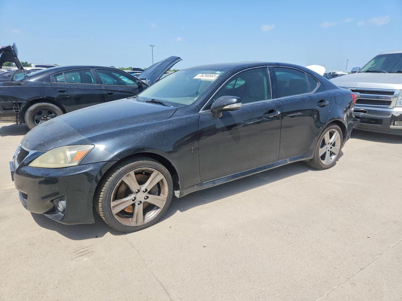 2011 Lexus IS 350, VIN JTHBE5C29B5026704 — Зад