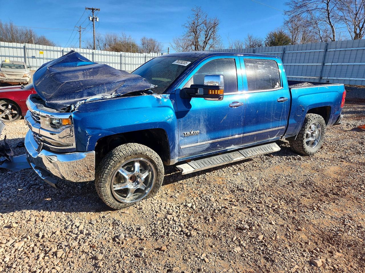 2018 Chevrolet Silverado 1500 LTZ, VIN 3GCPCSEC2JG148670 — Front end