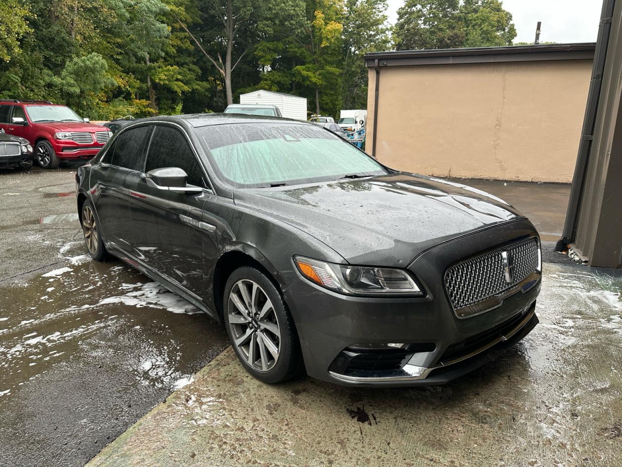 2019 Lincoln Continental Standard, VIN 1LN6L9PK3K5604558 — Prior damage history