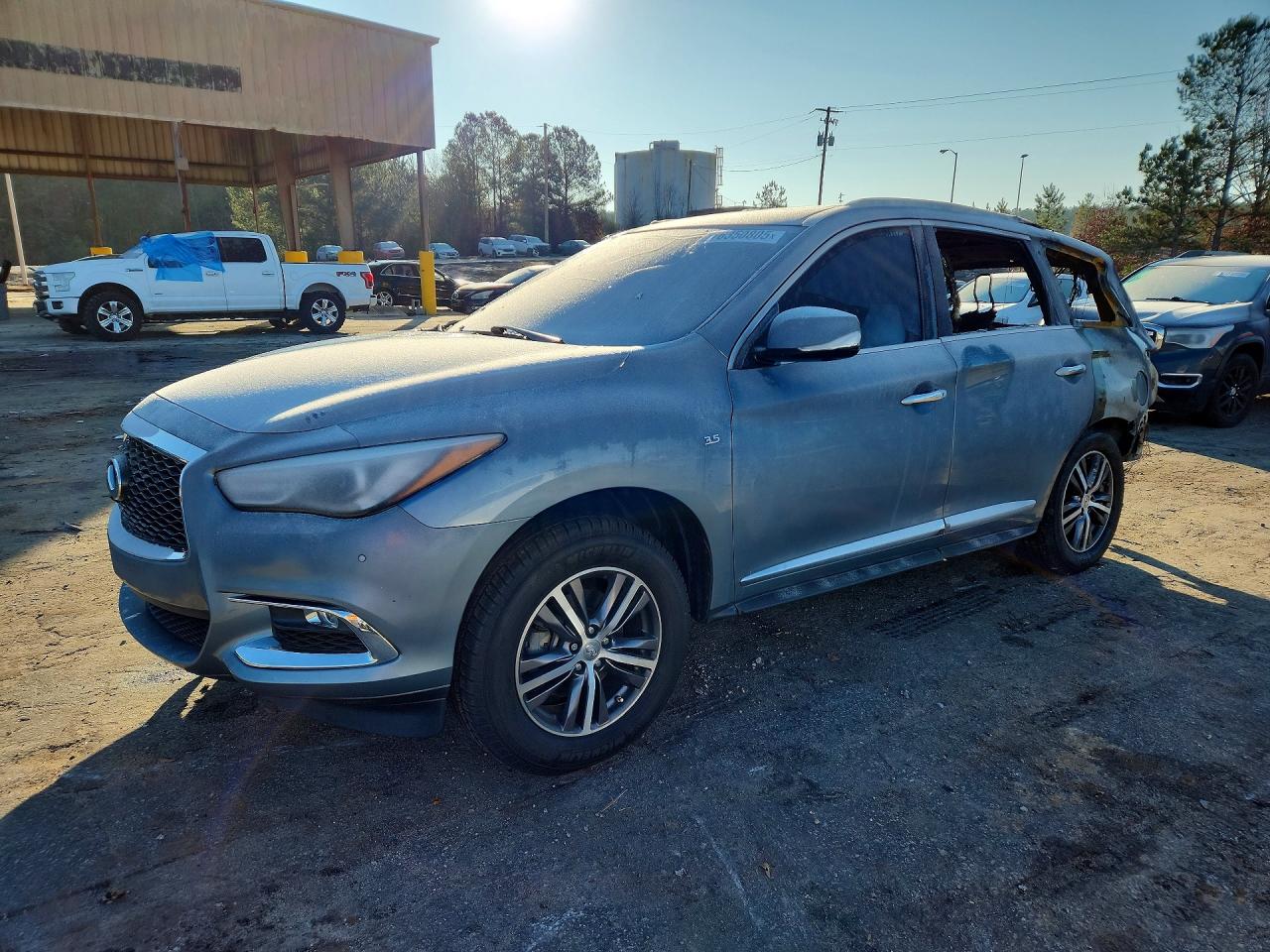 2019 Infiniti QX60 Luxe, VIN 5N1DL0MM4KC500634 — Interior fire