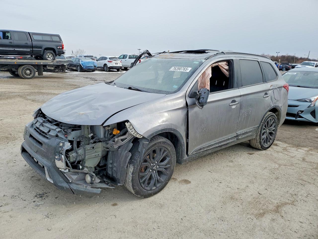 2019 Mitsubishi Outlander SE, VIN JA4AD3A33KZ032551 — Roof