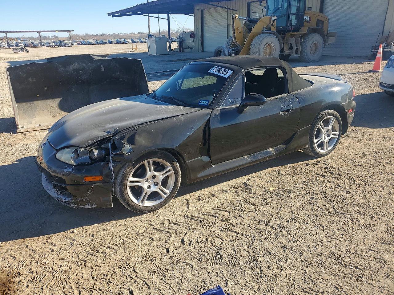 2004 Mazda MX-5 Miata LS, VIN JM1NB353640410134 — Front end
