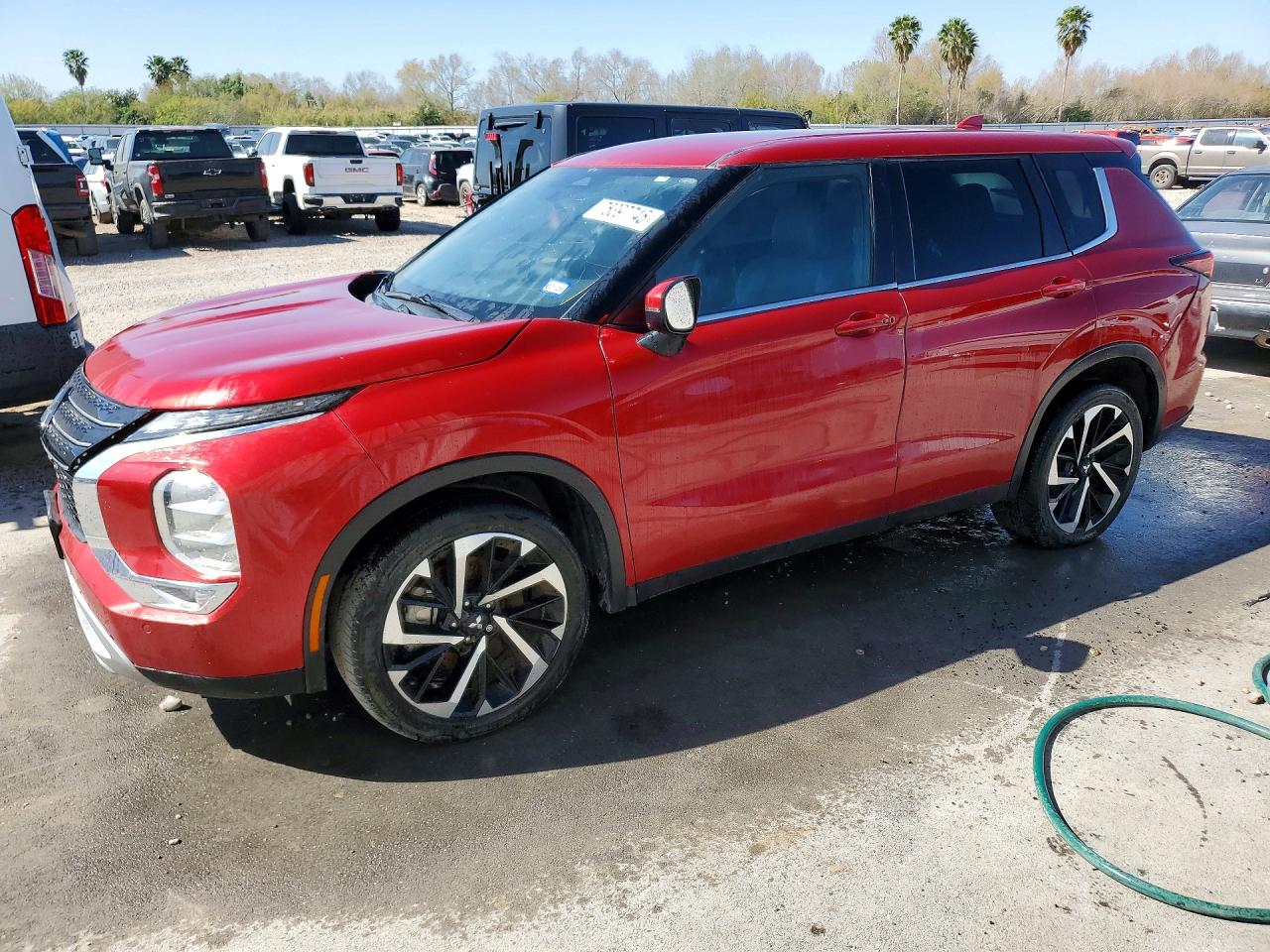 2022 Mitsubishi Outlander SE, VIN JA4J3UA8XNZ086020 — Water / flood