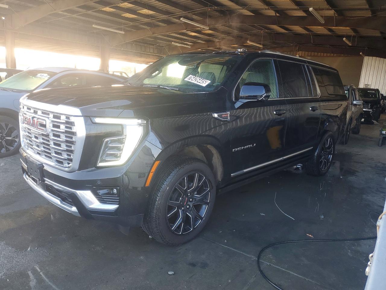 2025 GMC Yukon XL Denali, VIN 1GKS2JRL4SR155174 — Roof