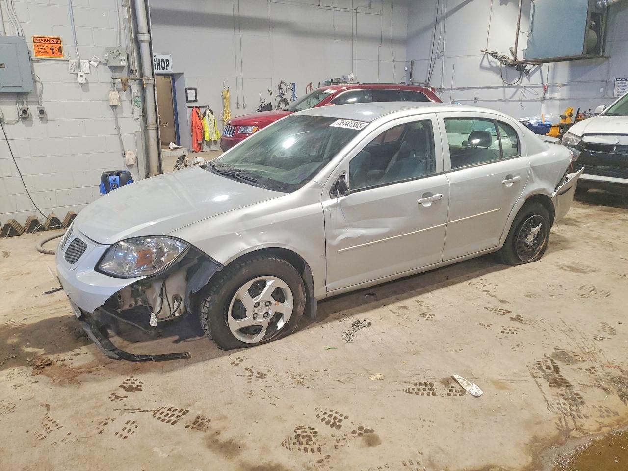 2008 Pontiac G5, VIN 1G2AL55FX87330550 — All over