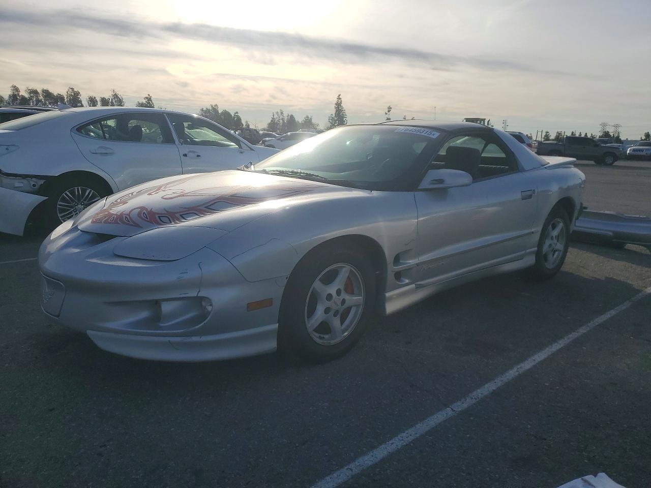 1999 Pontiac Firebird Firebird, VIN 2G2FS22K1X2231730 — Rear end