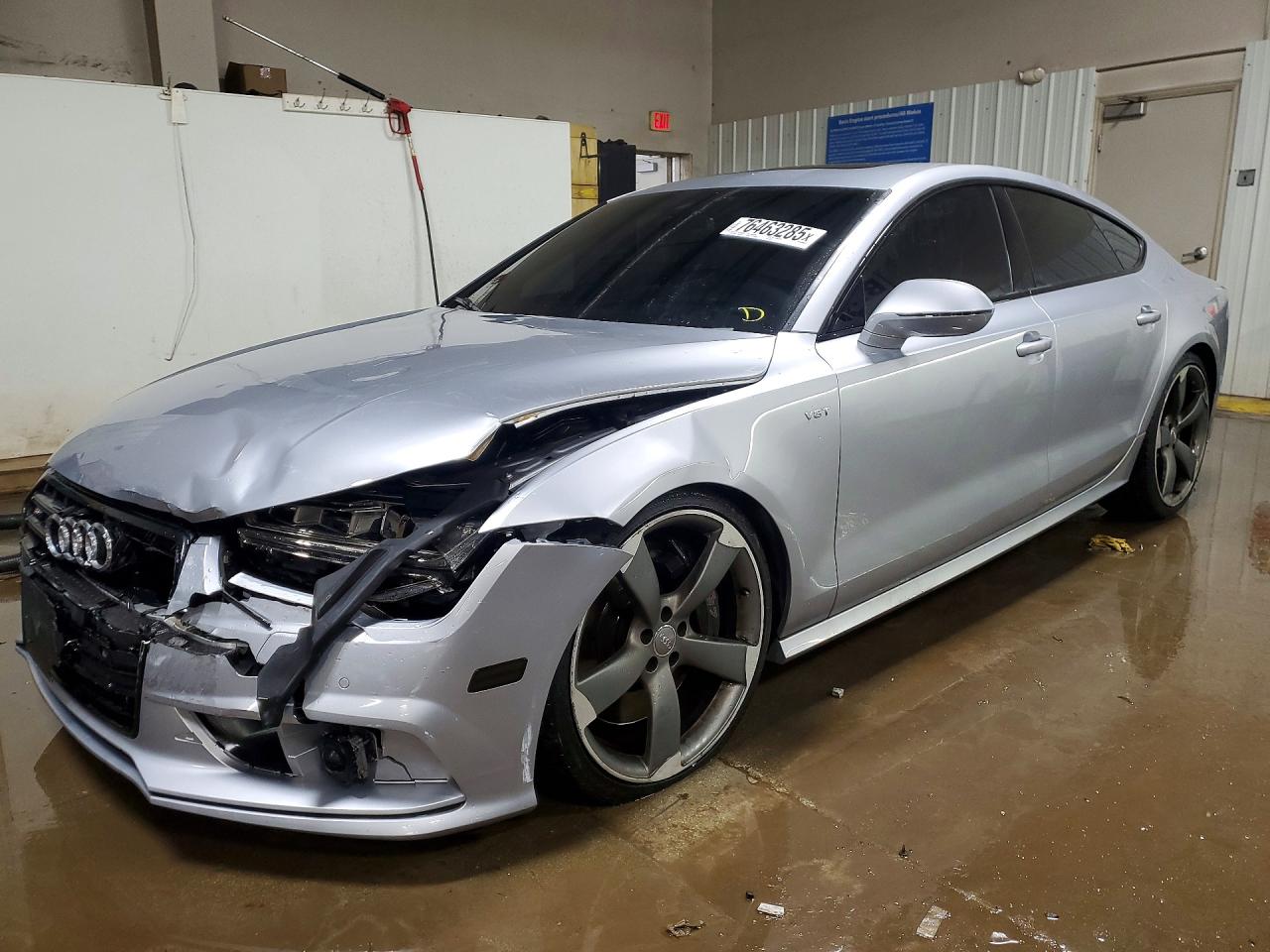 2016 Audi S7, VIN WAUW2AFC3GN022211 — Front end