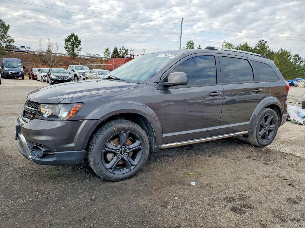 2020 Dodge Journey Crossroad, VIN 3C4PDCGB2LT263447 — Фото с аукциона 1 of 4