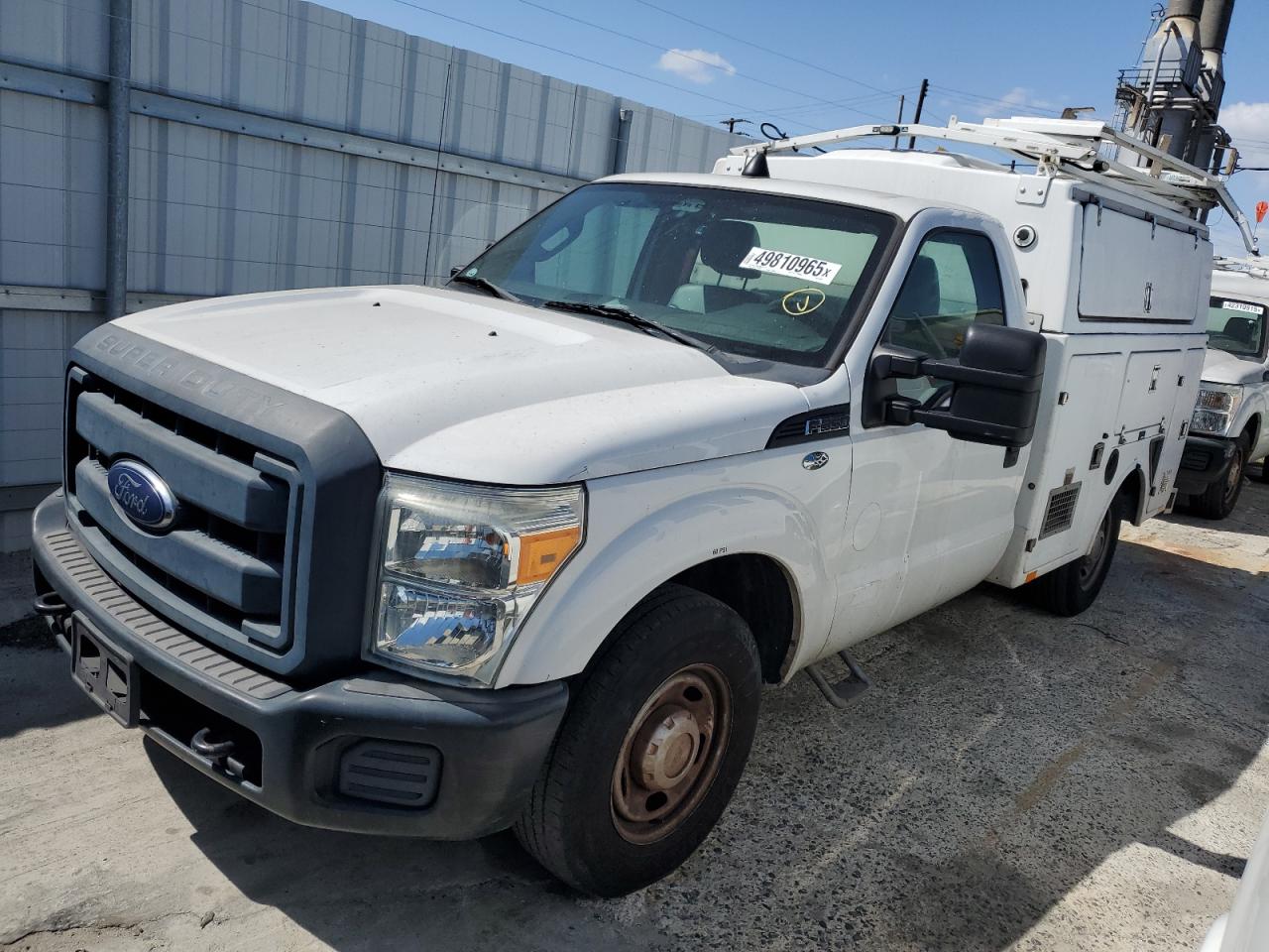 2013 Ford F-350 XL, VIN 1FDRF3A65DEB92305 — Minor dents and scratches